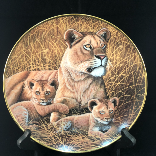 African Lioness and Cubs - National Wildlife Federation